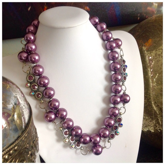 Jewelry - Violet Pearls Necklace